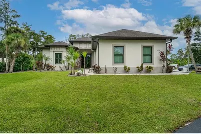 328 16th Ave NW, Naples, FL 34120 - Photo 3