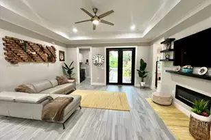 328 16th Ave NW, Naples, FL 34120 - Photo 9