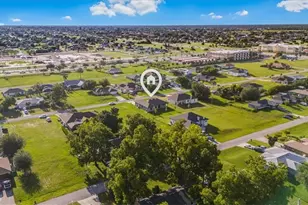 1417 NE 17th Ave, Cape Coral, FL 33909 - Photo 3