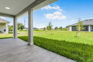 1417 NE 17th Ave, Cape Coral, FL 33909 - Photo 19