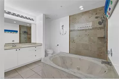 14817 Laguna Dr #203, Fort Myers, FL 33908 - Photo 15