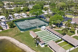 2117 Crystal Lake Dr, Naples, FL 34120 - Photo 7