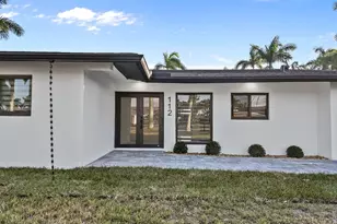 112 Bayshore Dr, Cape Coral, FL 33904 - Photo 3