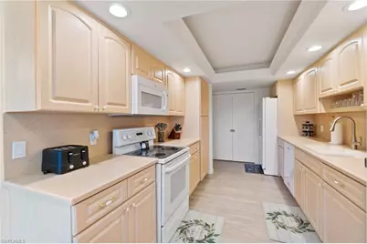 425 Wildwood Ln #425, Naples, FL 34105 - Photo 45