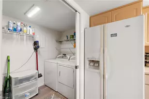 425 Wildwood Ln, Naples, FL 34105 - Photo 49