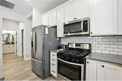 12230 Canal Grande Dr, Fort Myers, FL 33913 - Photo 7