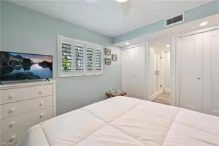 250 7th Ave S, Naples, FL 34102 - Photo 17