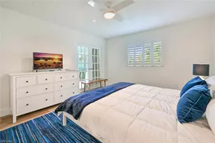 250 7th Ave S, Naples, FL 34102 - Photo 13