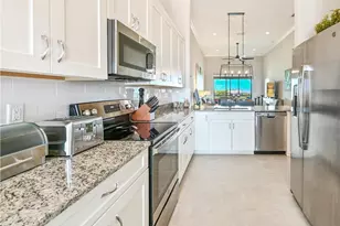 9389 Pocida Ct, Naples, FL 34119 - Photo 7