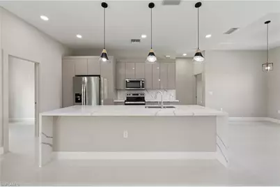 2903 37th St W, Lehigh Acres, FL 33971 - Photo 7