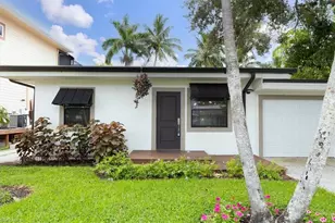 3240 Collee Ct, Naples, FL 34112 - Photo 3