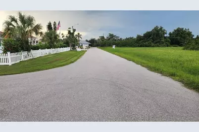 San Raphael Ave, North Port, FL 34287 - Photo 3