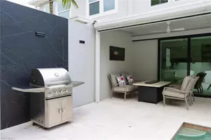 1165 4th St S, Naples, FL 34102 - Photo 33