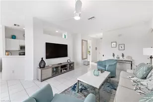 800 Carrick Bend Cir, Naples, FL 34110 - Photo 15