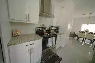 4264 8th Ave NE, Naples, FL 34120 - Photo 9