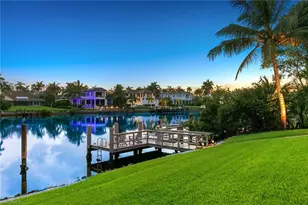 1060 Galleon Dr, Naples, FL 34102 - Photo 7