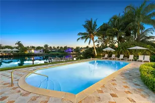 1060 Galleon Dr, Naples, FL 34102 - Photo 9