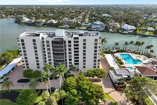 2400 Gulf Shore Blvd N, Naples, FL 34103 - Photo 19