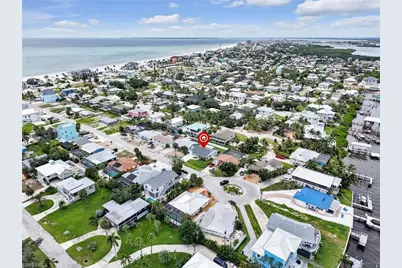 195 Hibiscus Dr, Fort Myers Beach, FL 33931 - Photo 41