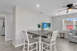 195 Hibiscus Dr, Fort Myers Beach, FL 33931 - Photo 9