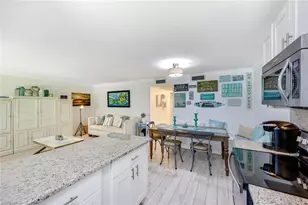 766 Central Ave, Naples, FL 34102 - Photo 13