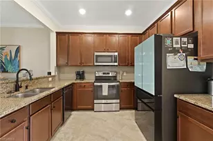 2667 Blossom Wy, Naples, FL 34120 - Photo 7