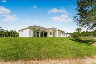 2941 37th Ave NE, Naples, FL 34120 - Photo 17
