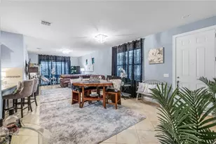 7659 Jacaranda Ln, Naples, FL 34114 - Photo 11