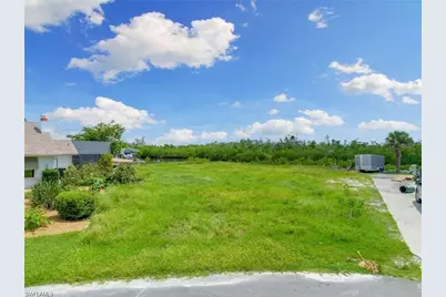 11485 Rebecca Cir, Fort Myers Beach, FL 33931 - Photo 13