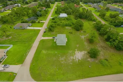 732 Troy Ave, Lehigh Acres, FL 33974 - Photo 7