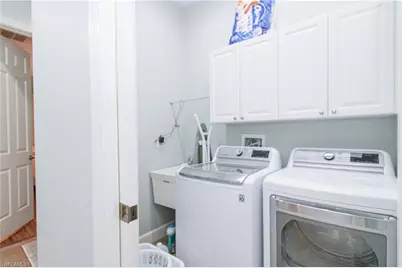 372 Mallory Ct, Naples, FL 34110 - Photo 33