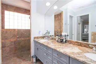 372 Mallory Ct, Naples, FL 34110 - Photo 19