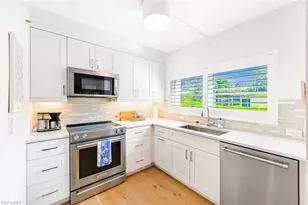 1334 Crayton Rd, Naples, FL 34102 - Photo 9