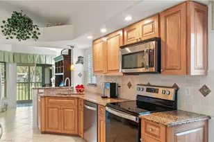 13217 Sherburne Cir, Bonita Springs, FL 34135 - Photo 9