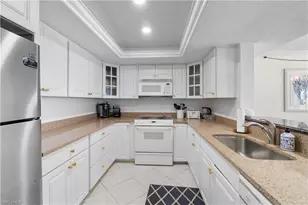 9715 Gulf Shore Dr, Naples, FL 34108 - Photo 7