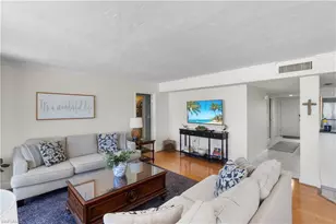 9715 Gulf Shore Dr, Naples, FL 34108 - Photo 5