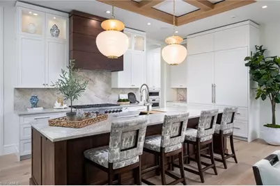 625 21st Ave S, Naples, FL 34102 - Photo 9