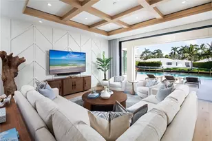 625 21st Ave S, Naples, FL 34102 - Photo 5