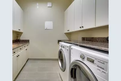 3200 Atlantic Cir, Naples, FL 34119 - Photo 21