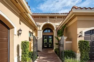 3200 Atlantic Cir, Naples, FL 34119 - Photo 3