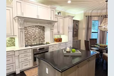 3200 Atlantic Cir, Naples, FL 34119 - Photo 15