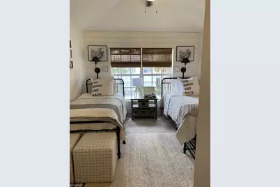 768 Hampton Cir #188, Naples, FL 34105 - Photo 5