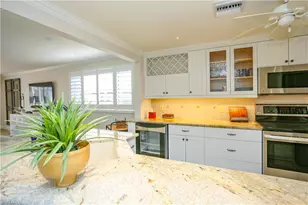 360 Horse Creek Dr, Naples, FL 34110 - Photo 37