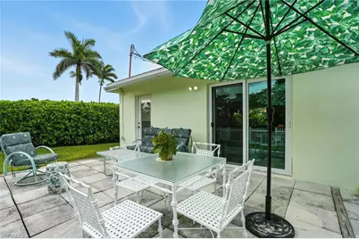 578 14th St N, Naples, FL 34102 - Photo 25