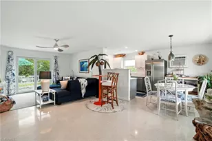 578 14th St N, Naples, FL 34102 - Photo 3