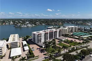 3430 Gulf Shore Blvd N, Naples, FL 34103 - Photo 43