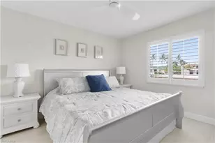 10686 Gulf Shore Dr, Naples, FL 34108 - Photo 7