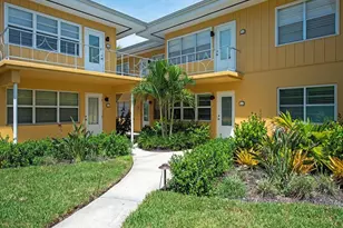 211 8th Ave S, Naples, FL 34102 - Photo 7