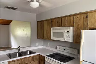 9303 Lennex Ln, Fort Myers, FL 33919 - Photo 11