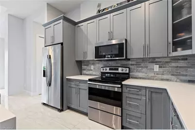 3028 Woodstock Ave, Naples, FL 34120 - Photo 7